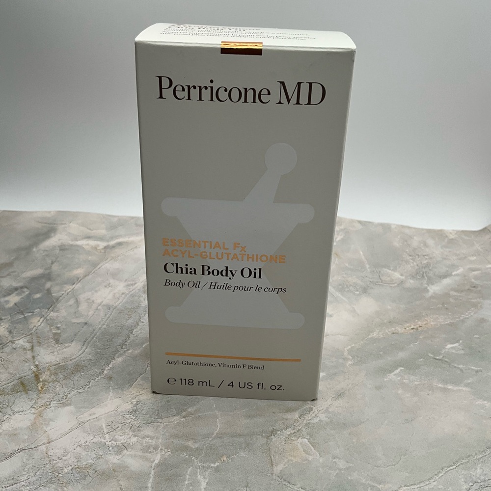 Perricone MD Essential Fx Chia Body Oil in White and Gold